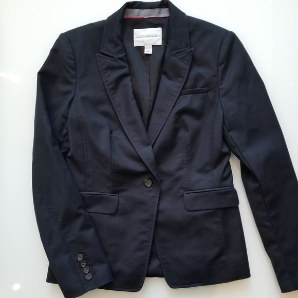 Banana Republic Jackets & Blazers - Banana Republic Black Blazer